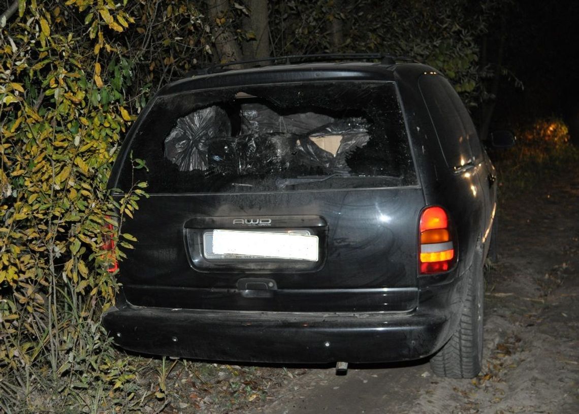 Gołębie: Próbowali przemycić 40 tys. paczek papierosów