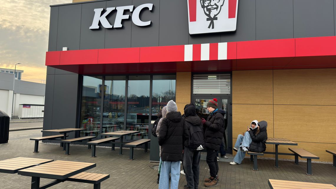 Gorące skrzydełka na tłusty czwartek. Nowy fast food od dzisiaj na Węglinie 