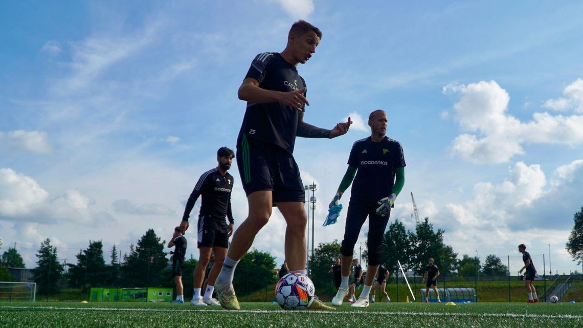 Górnik Łęczna dotarł na obóz do Kielc. W środę kolejny sparing Górnik Łęczna dotarł na obóz do Kielc. W środę kolejny sparing