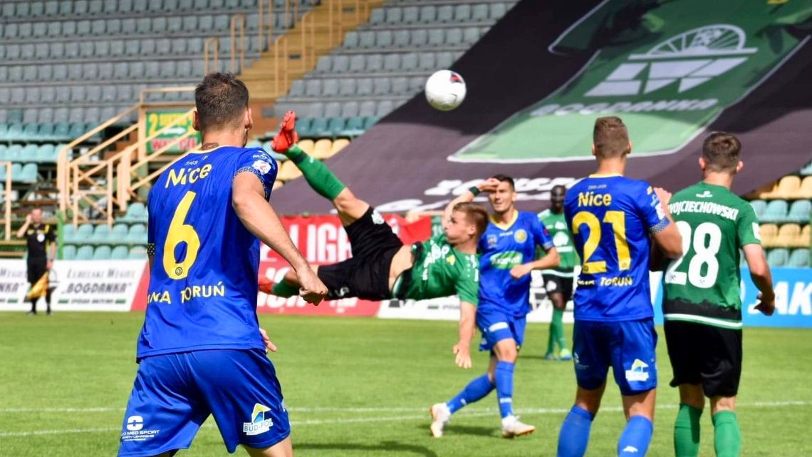 Górnik Łęczna - Elana Toruń 1:3. Wielkie kontrowersje