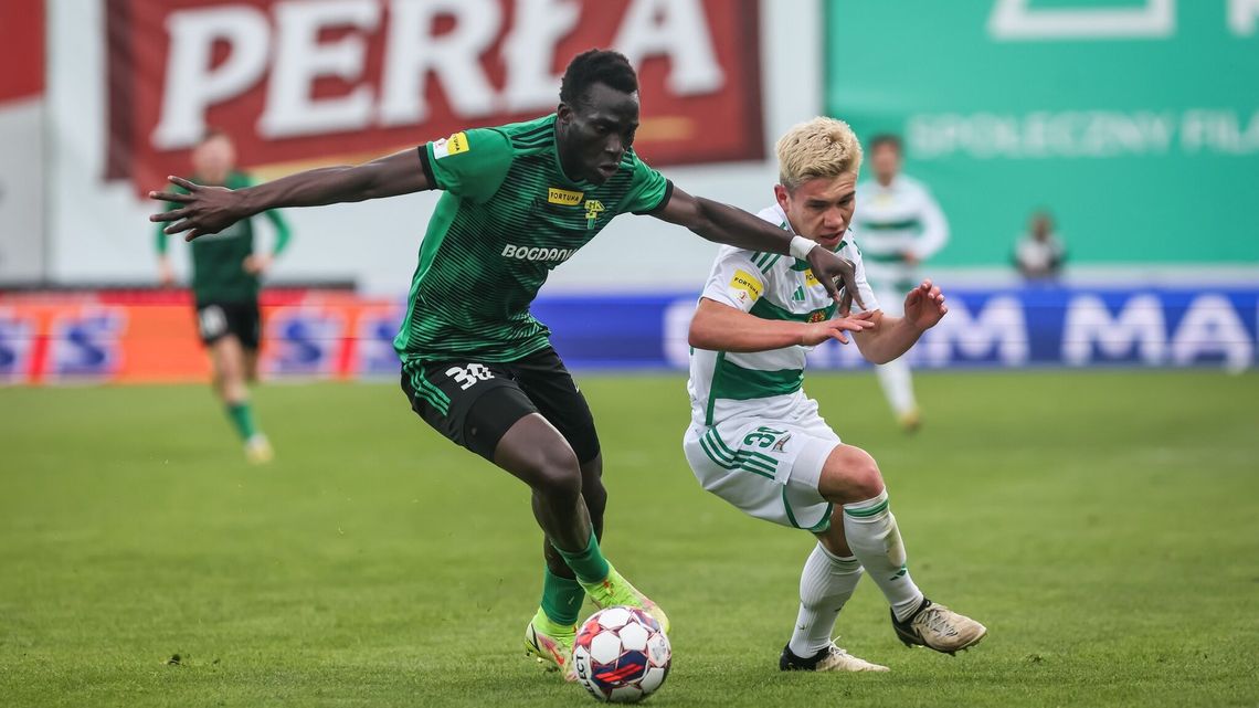 Górnik Łęczna nie rezygnuje z walki o baraże. W czwartek wyjazdowy mecz w Katowicach Górnik Łęczna nie rezygnuje z walki o baraże. W czwartek wyjazdowy mecz w Katowicach