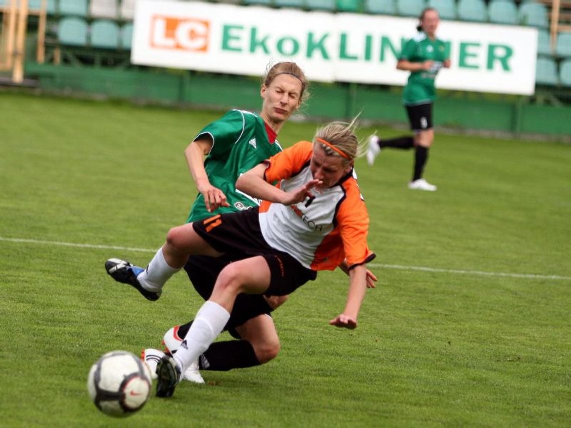 Górnik Łęczna świętował wczoraj medal, AZS PSW utrzymanie