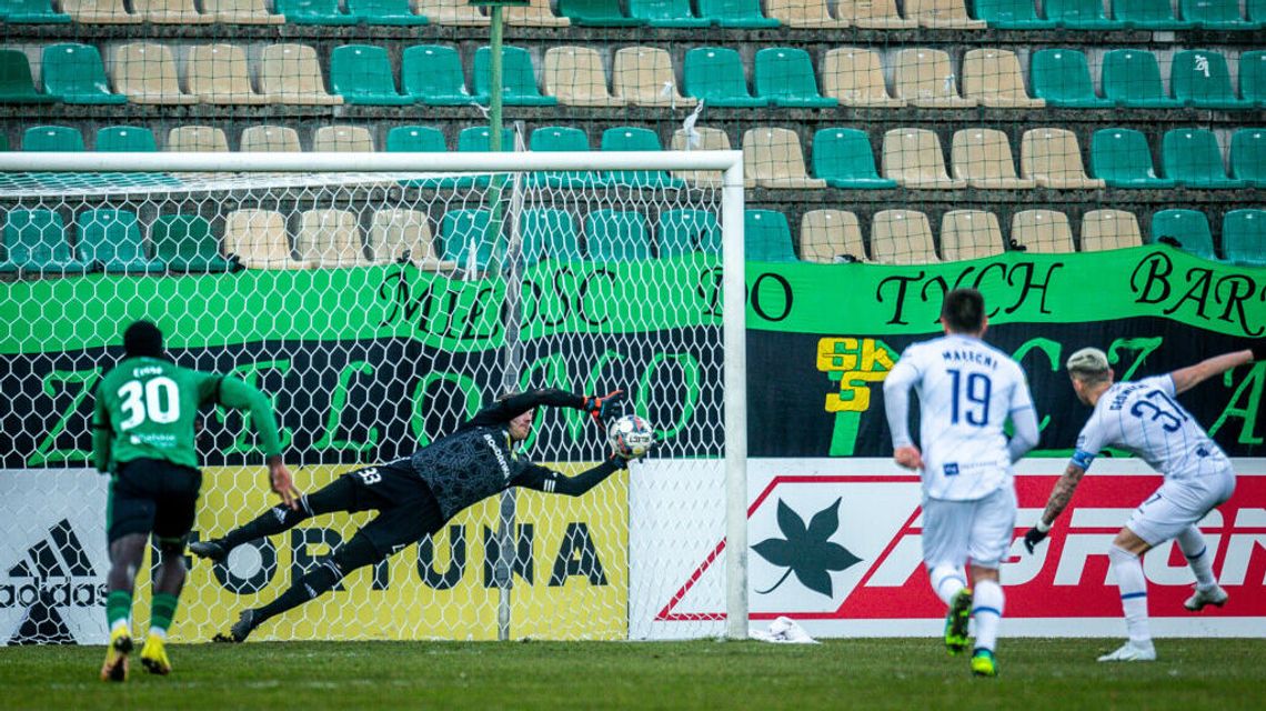 Górnik Łęczna wygrał pierwszy mecz w rundzie wiosennej i oddalił się od strefy spadkowej
