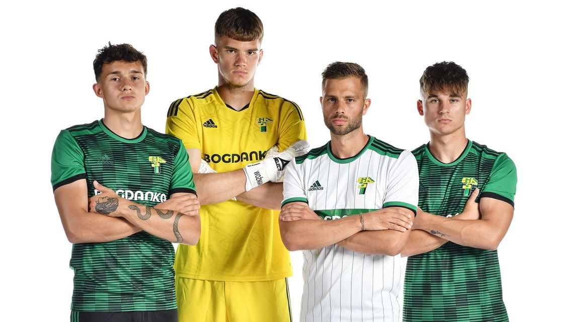 Górnik Łęczna zaprezentował nowe stroje na sezon 2022/2023 Górnik Łęczna zaprezentował nowe stroje na sezon 2022/2023