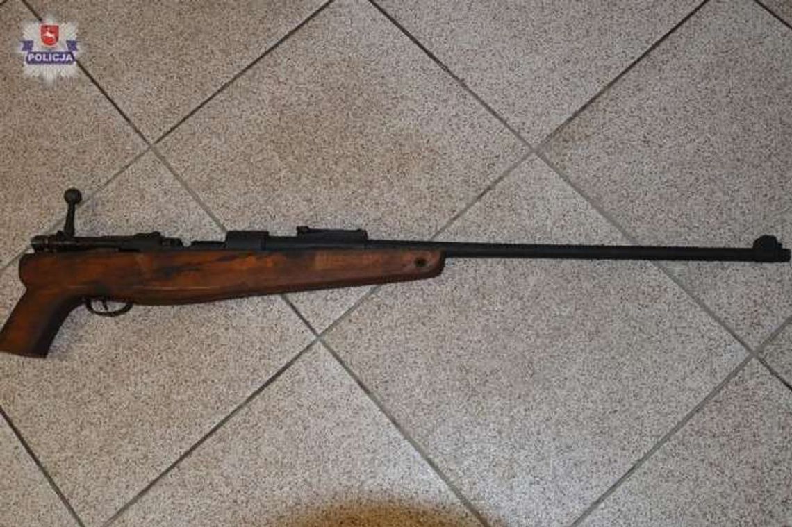 Gorzków: Miał karabin Mauser, grozi mu 8 lat więzienia