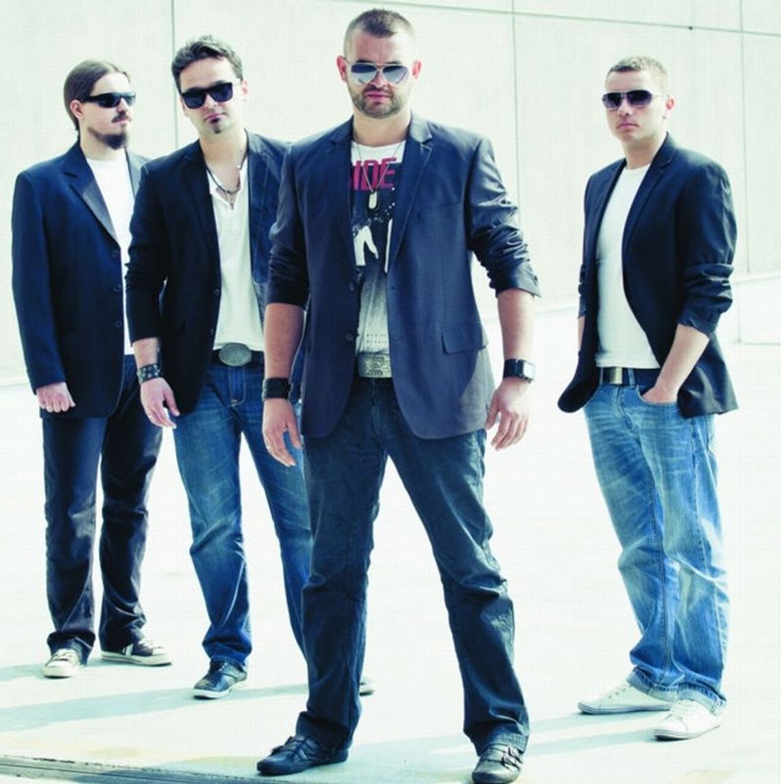 Goście w Czarnej Owcy 