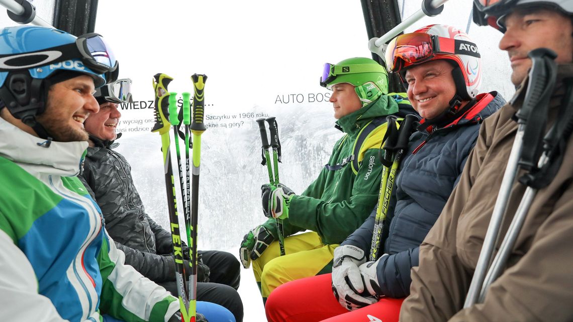Gowin ujawnił, że to Andrzej Duda nalegał, aby nie zamykać stoków Gowin ujawnił, że to Andrzej Duda nalegał, aby nie zamykać stoków