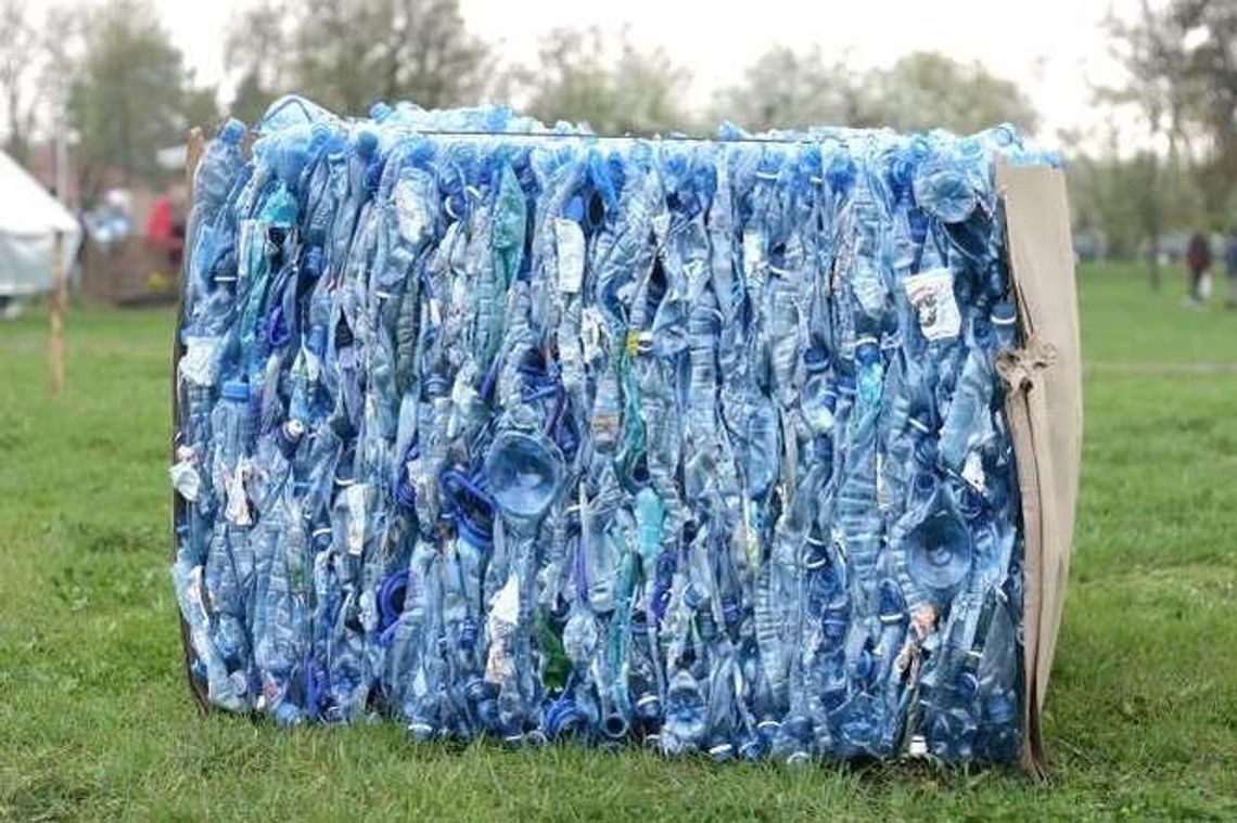 Gra w kolory, czyli śmieci po nowemu