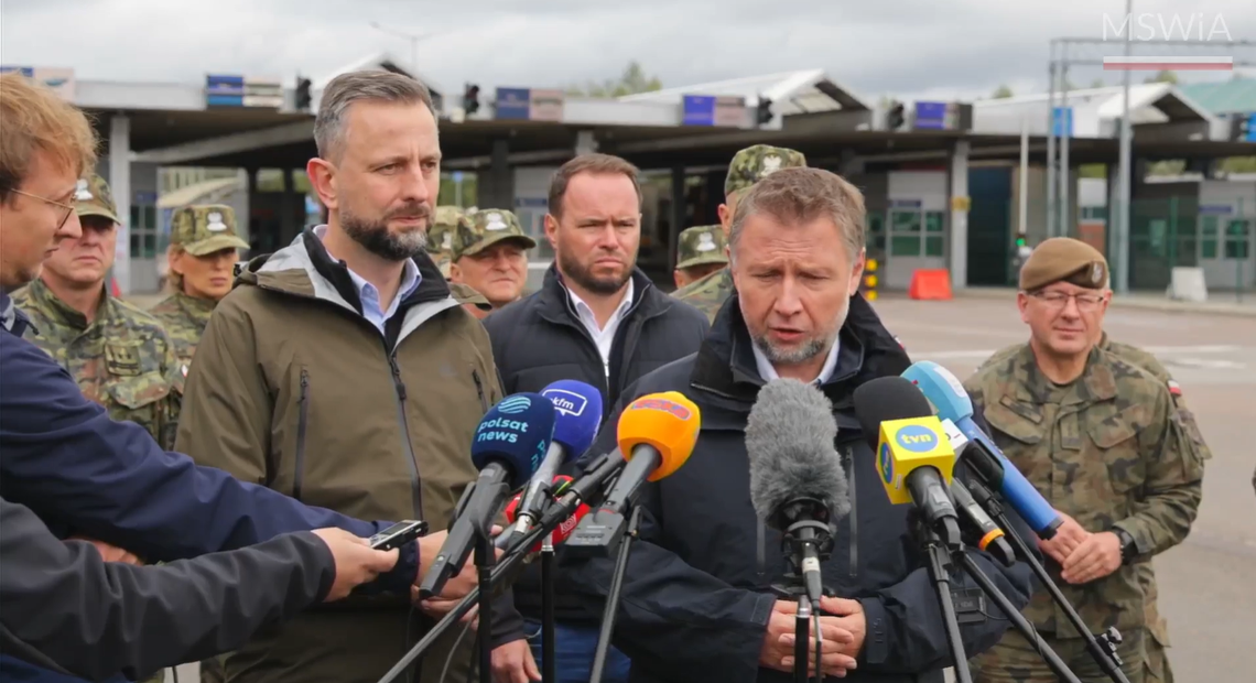 Granica ma być gotowa na najgorszy scenariusz. 650 miejsc schronienia w Dorohusku Granica ma być gotowa na najgorszy scenariusz. 650 miejsc schronienia w Dorohusku
