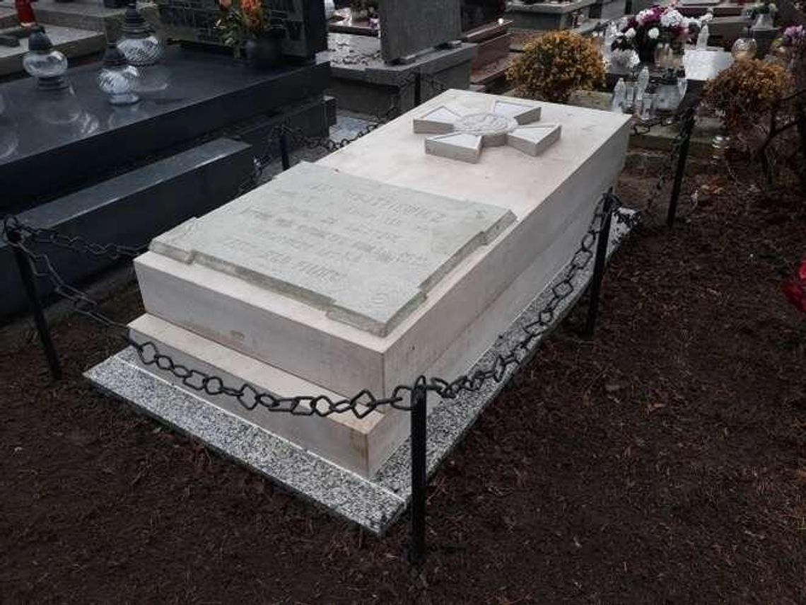 Grób bohatera pochodzącego z Włodawy doczekał się renowacji Grób bohatera pochodzącego z Włodawy doczekał się renowacji