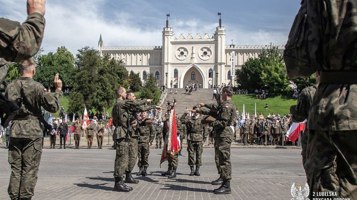 Grochówka i strzelanie z karabinka – terytorialsi zapraszają na piknik w Lublinie Grochówka i strzelanie z karabinka – terytorialsi zapraszają na piknik w Lublinie