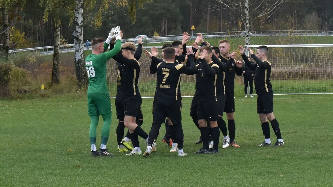 Grom Różaniec świetnie zakończył rundę jesienną. Wyniki zamojskiej klasy okręgowej