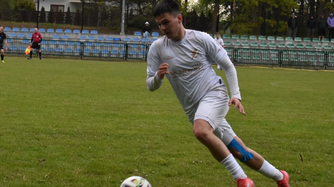 Grom Różaniec wyszarpał wygraną w Miączynie. Wyniki zamojskiej klasy okręgowej Grom Różaniec wyszarpał wygraną w Miączynie. Wyniki zamojskiej klasy okręgowej