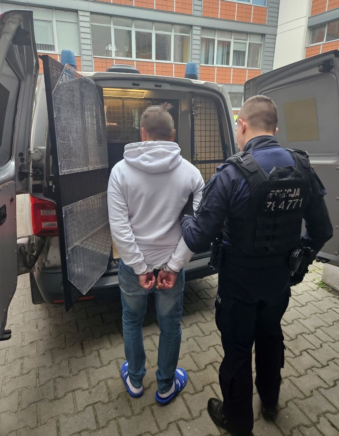 Groził partnerce śmiercią i miał ją bić. 48-latek trafił do aresztu Groził partnerce śmiercią i miał ją bić. 48-latek trafił do aresztu