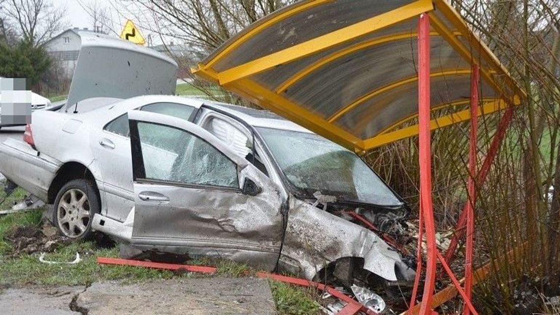 Groźny wypadek w Horodyszczu koło Chełma. 33-latek trafił do szpitala