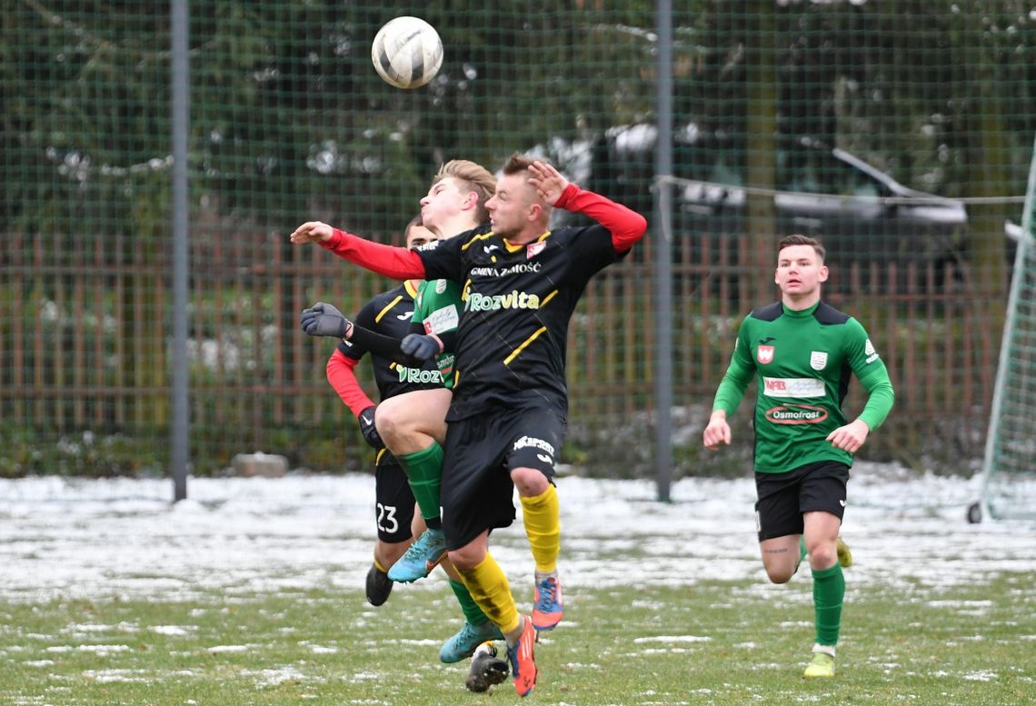 Gryf Gmina Zamość - POM Iskra 4:1, Kryształ obronił punkt w Obszy