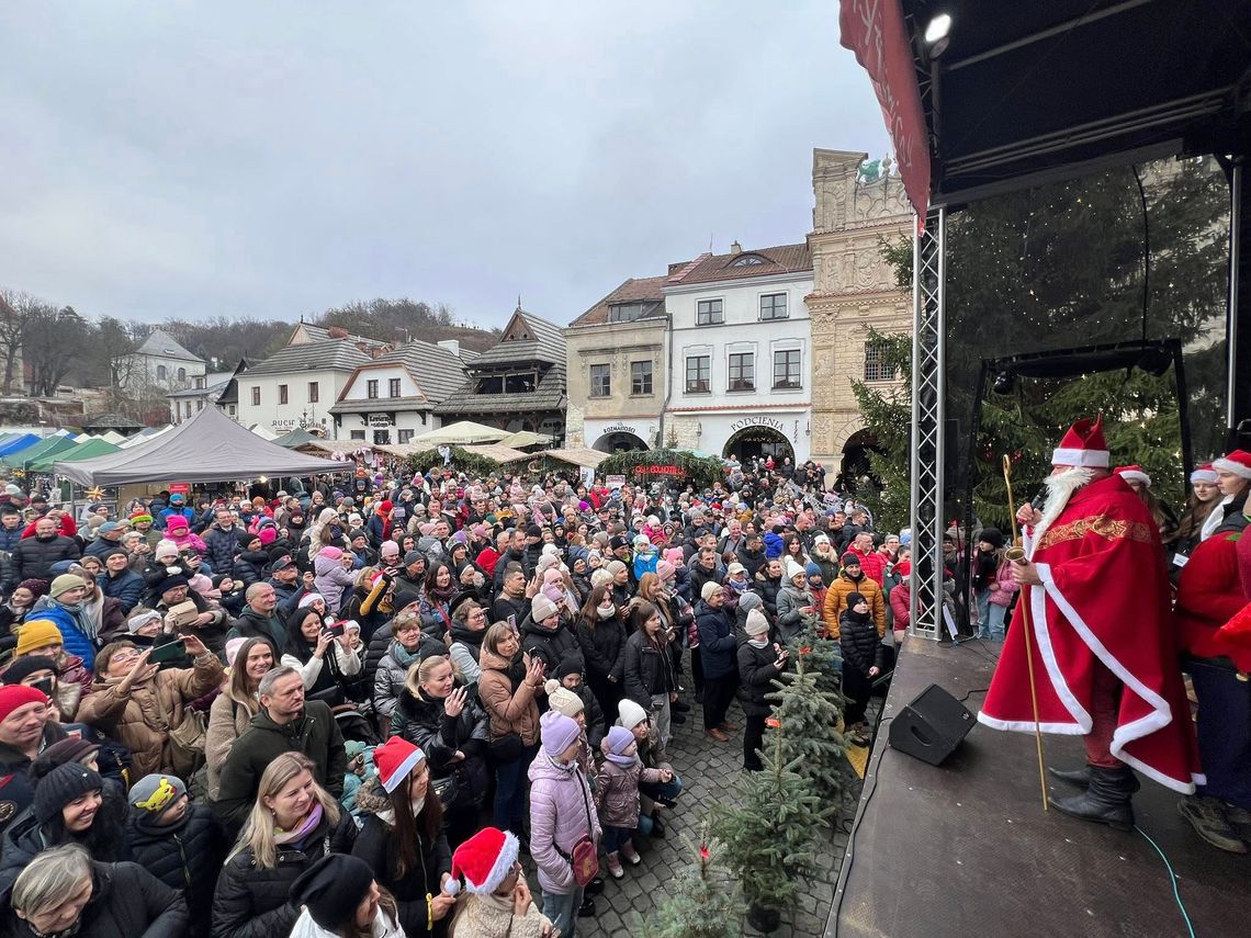 Gwarno i kolorowo w Kazimierzu Dolnym. Za nami świąteczny jarmark jarmark_Kazimierz