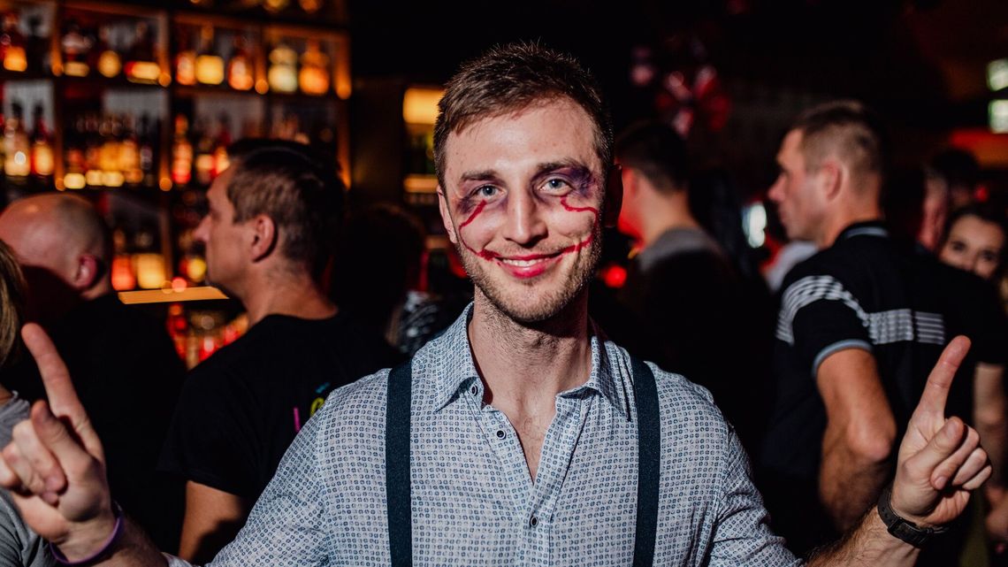 Halloween w klubie30