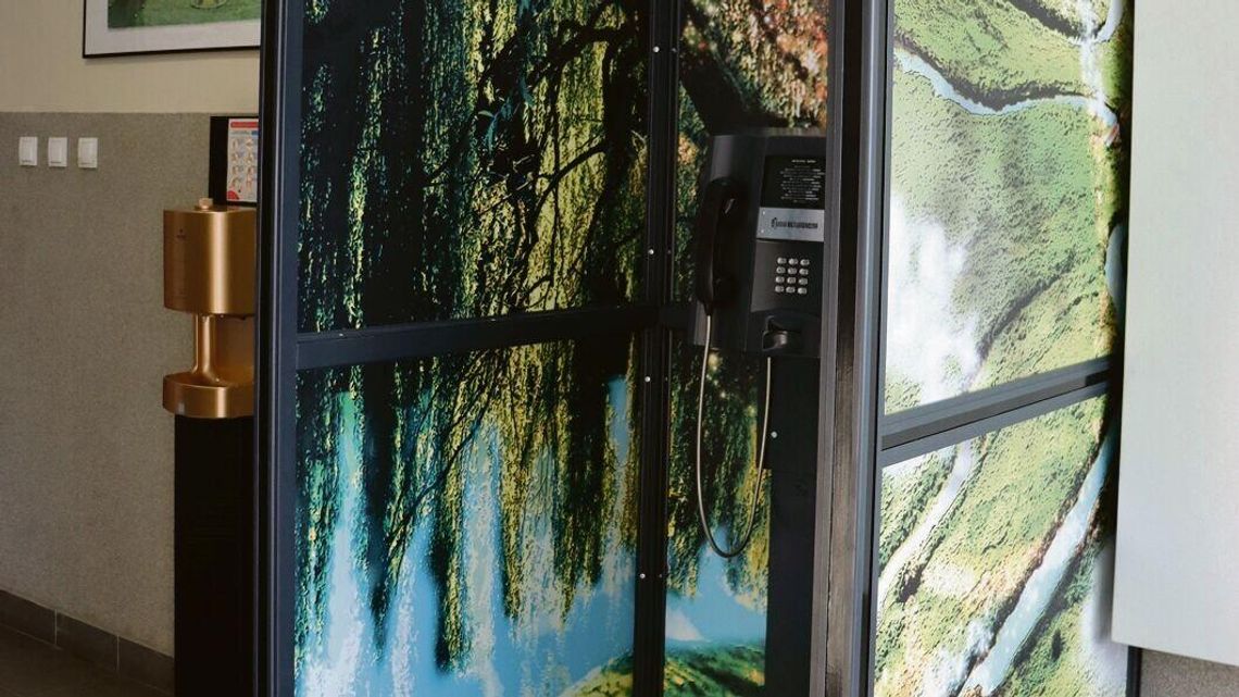 Halo, czy to historia? "Budka Nietelefoniczna" powstała w Trawnikach Halo, czy to historia? "Budka Nietelefoniczna" powstała w Trawnikach