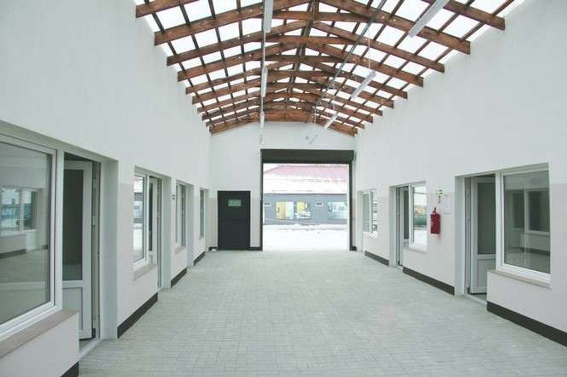 Handel pod nowym dachem. Hala w Kraśniku już gotowa Handel pod nowym dachem. Hala w Kraśniku już gotowa