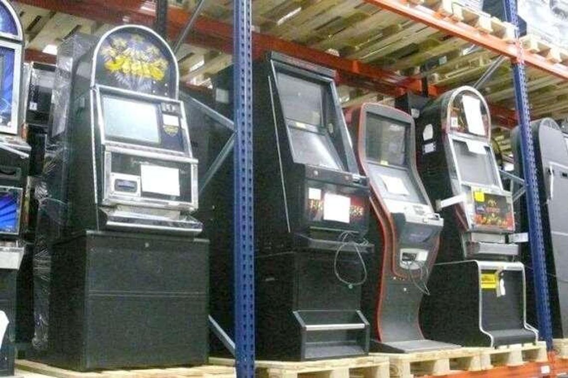 Hazard miał się skończyć, ale automatów nadal jest pełno