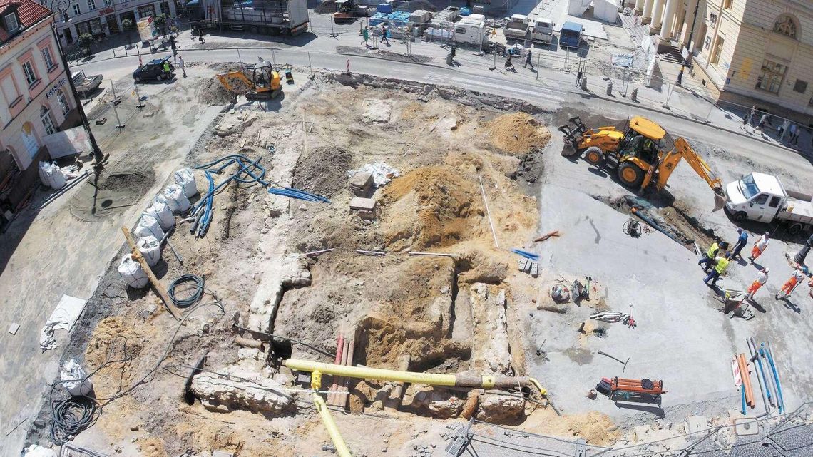 Historia Lublina odkryta w śmieciach. Rozmowa z Rafałem Niedźwiadkiem