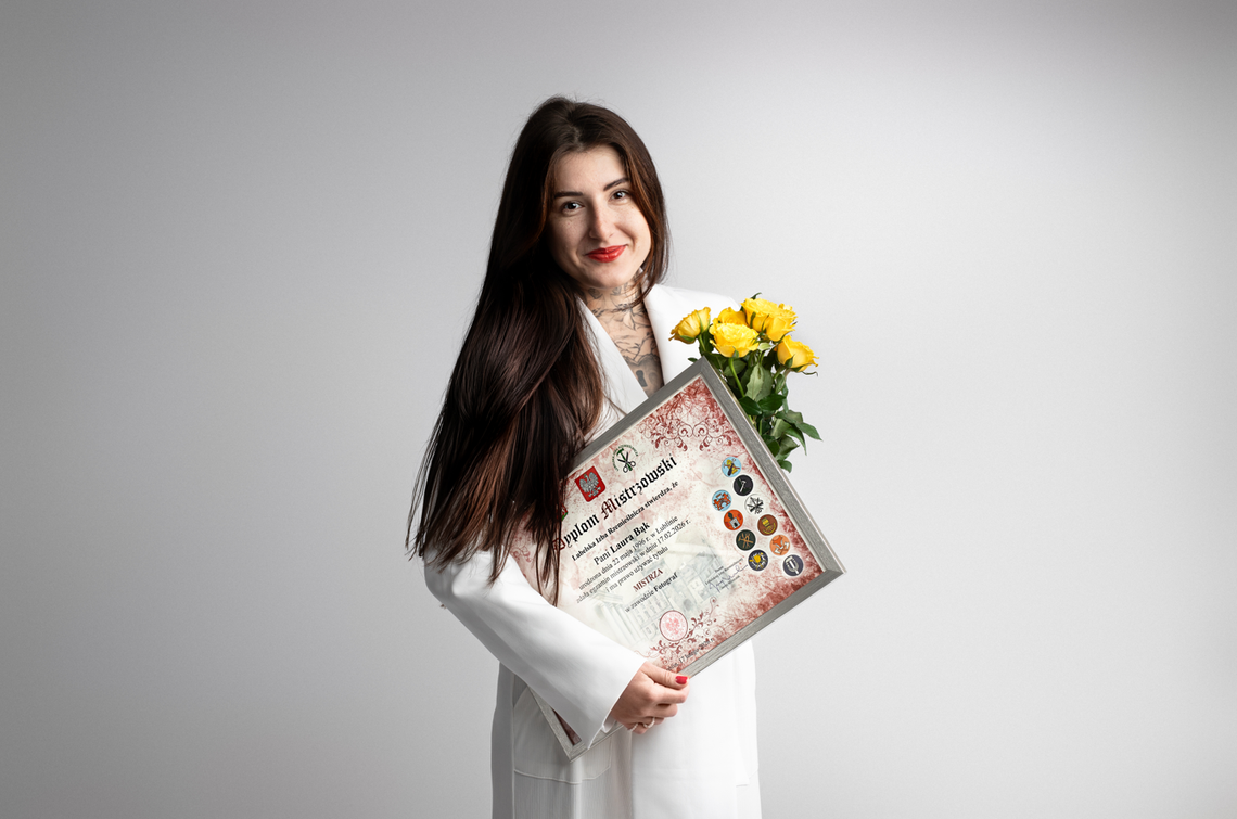 Laura Bąk, Mistrz Fotografii w swoim Studio Fotografii Artystycznej w Lublinie.