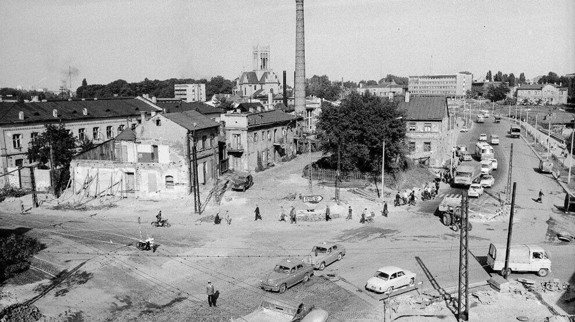 Historyczny spacer po dawnej dzielnicy Piaski Historyczny spacer po dawnej dzielnicy Piaski