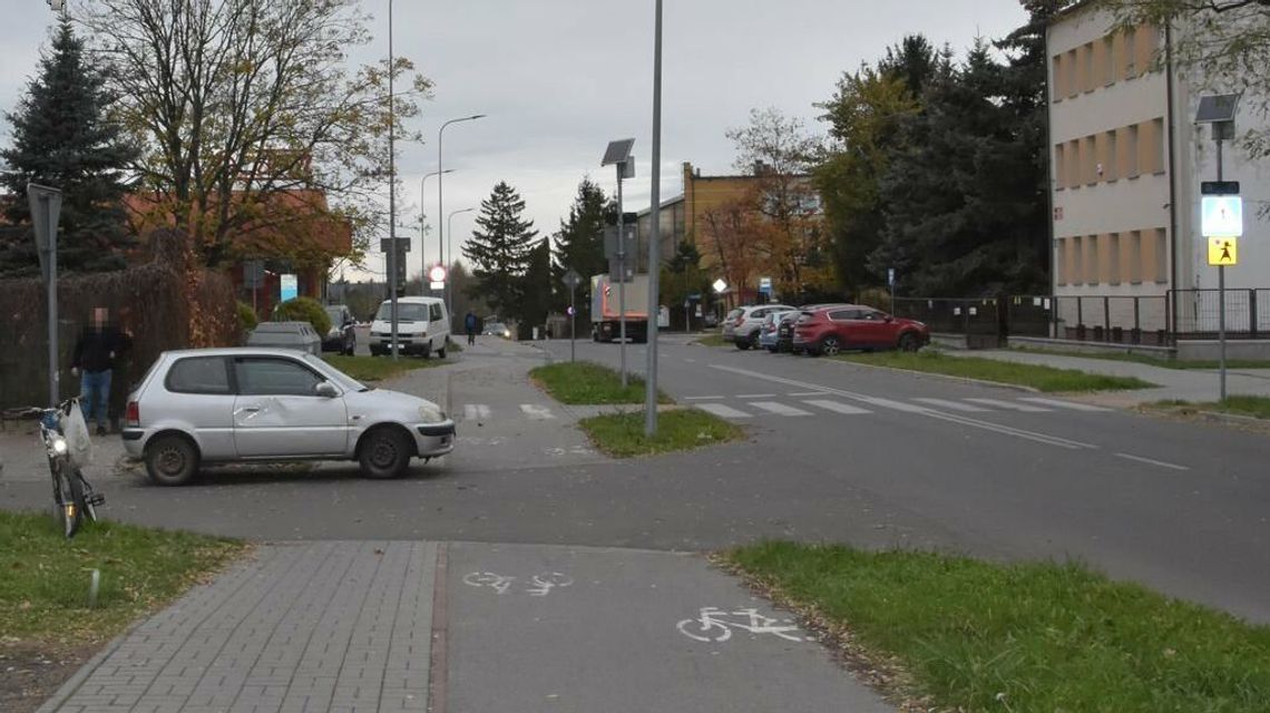 Honda wjechała w rowerzystę. Starszy pan trafił do szpitala 