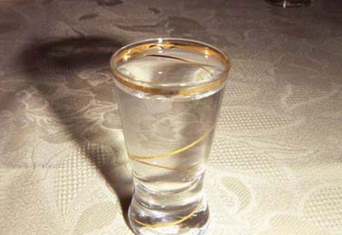 Horodło: Pijany szedł środkiem drogi. Potrącił go samochód