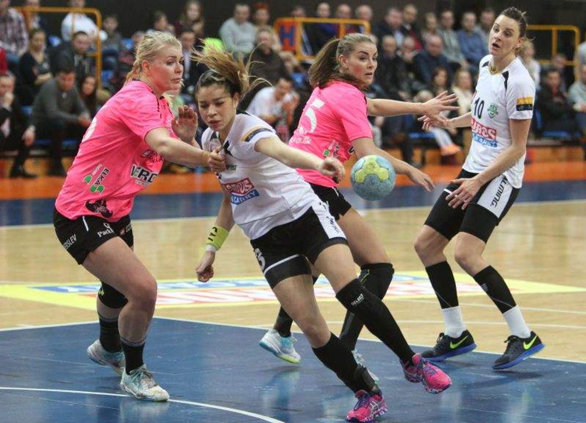 Horror w hali Globus, MKS Selgros gra dalej! (wideo)