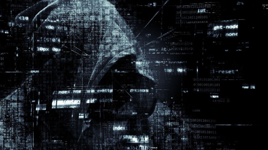 Howard naciągnął w internecie 16-latkę. Straszył dziewczynę, żeby oddała mu pieniądze