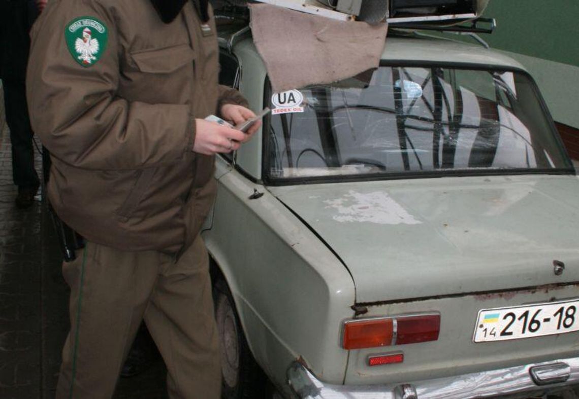 Hrebenne: Ukrainka chciała przejechać celnika?