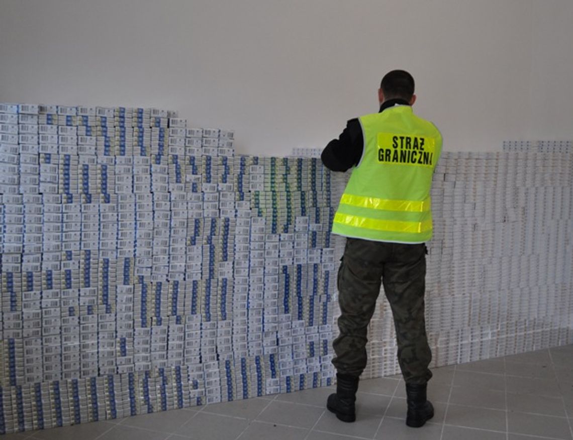 Hrubieszów: Przemytnicy ukryli papierosy pod rudą żelaza