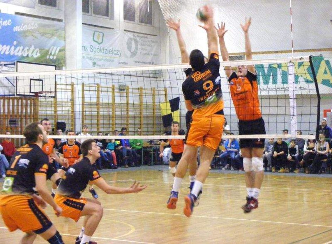 Huragan i Centrum Augustów na razie na remis