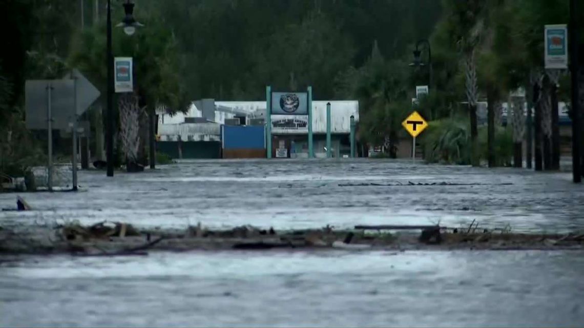 Huragan Michael dotarł do wybrzeża USA. Najsilniejszy jaki uderzył od 26 lat [wideo]
