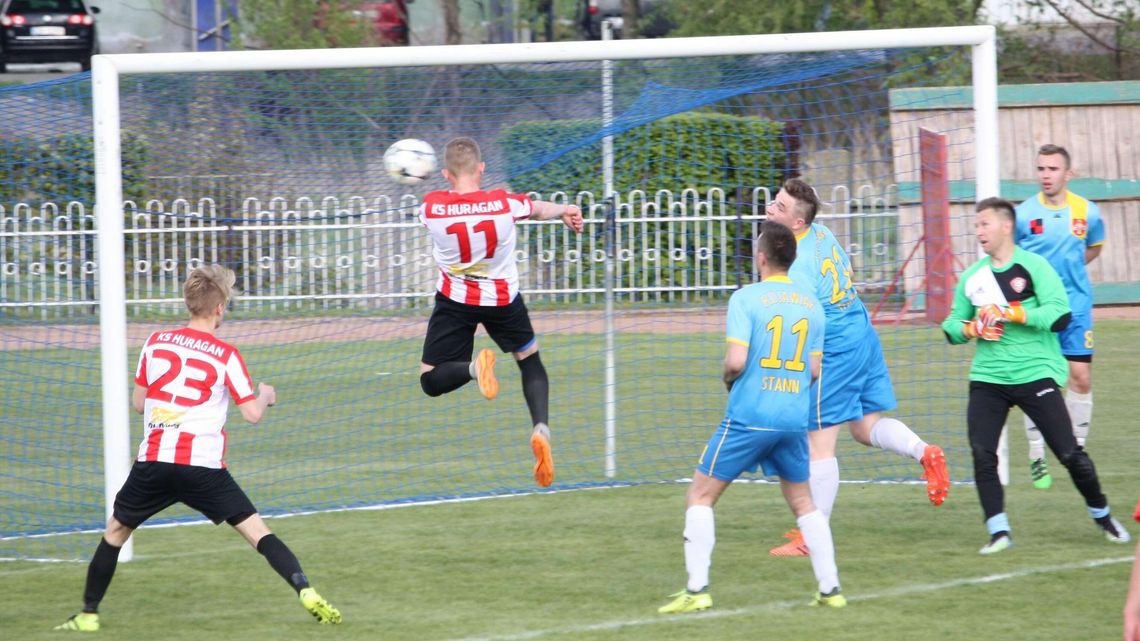 Huragan sięga po graczy Gromu Kąkolewica