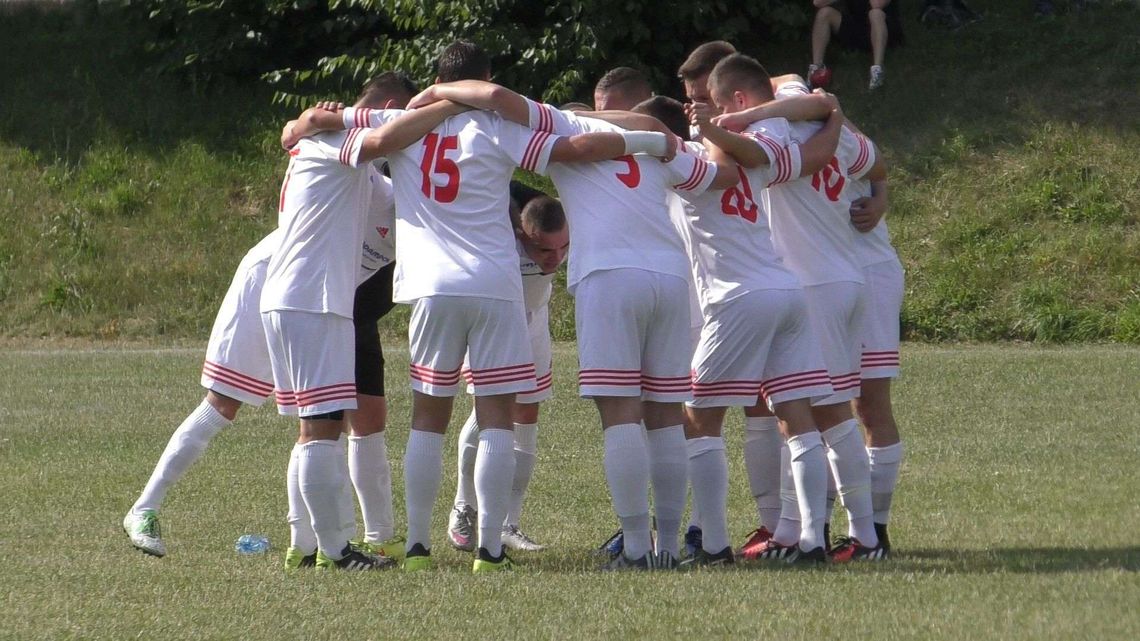 Huragan szaleje niczym tornado. Wyniki bialskiej klasy okręgowej