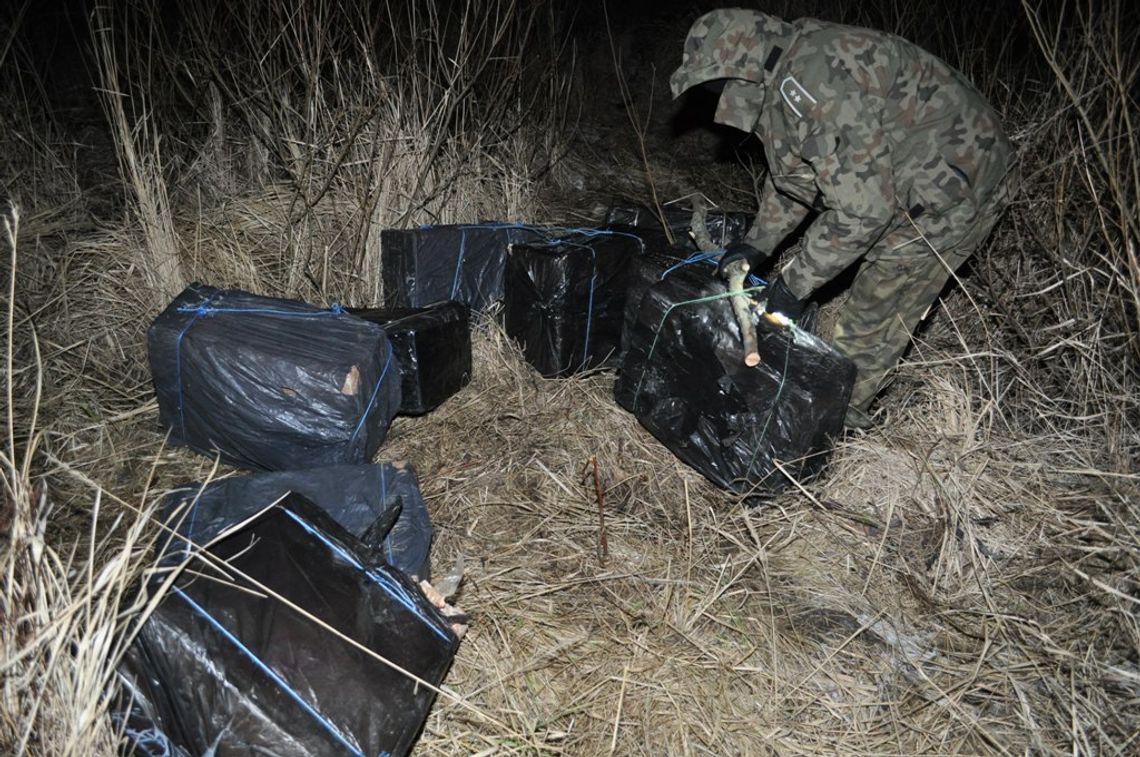 Husynne: Przemytnicy papierosów wpadli nad Bugiem Husynne: Przemytnicy papierosów wpadli nad Bugiem