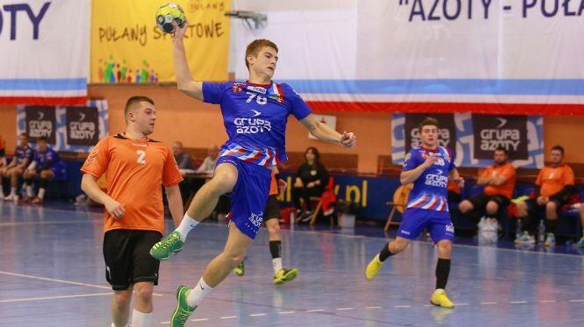 II liga piłkarzy ręcznych: Tylko rezerwy Azotów nie zawiodły II liga piłkarzy ręcznych: Tylko rezerwy Azotów nie zawiodły
