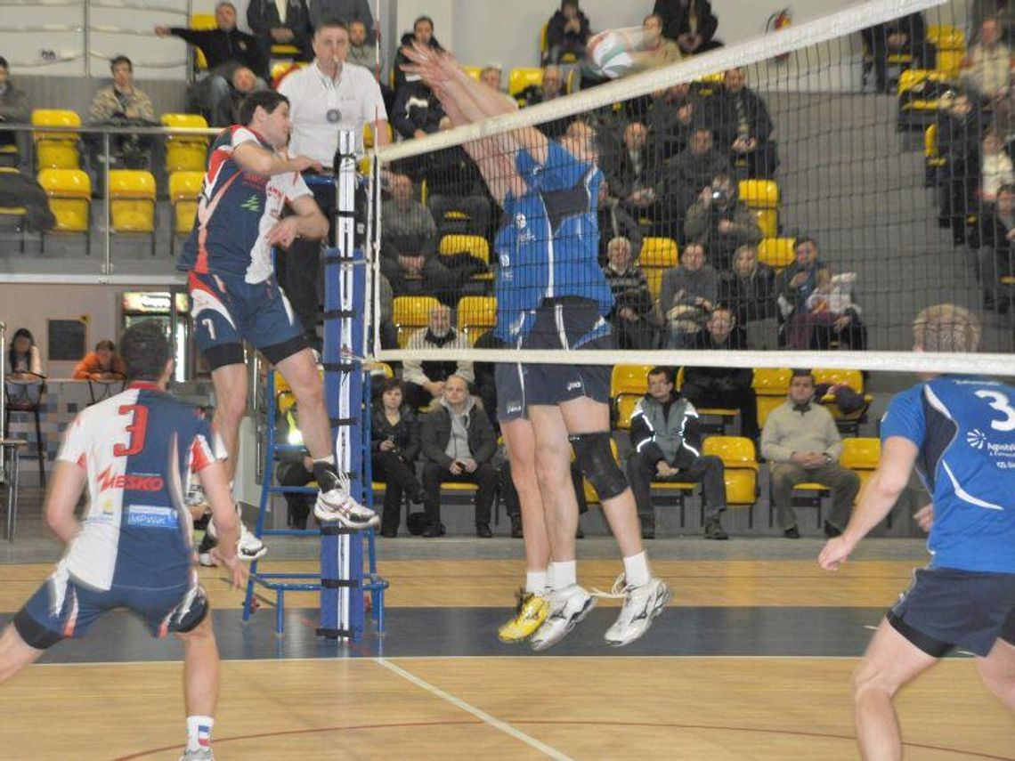 II liga siatkarzy: STS – Avia 0:3, Zawkrze – Trójka 1:3, Cukrownik – MOSiR 1:3 II liga siatkarzy: STS – Avia 0:3, Zawkrze – Trójka 1:3, Cukrownik – MOSiR 1:3