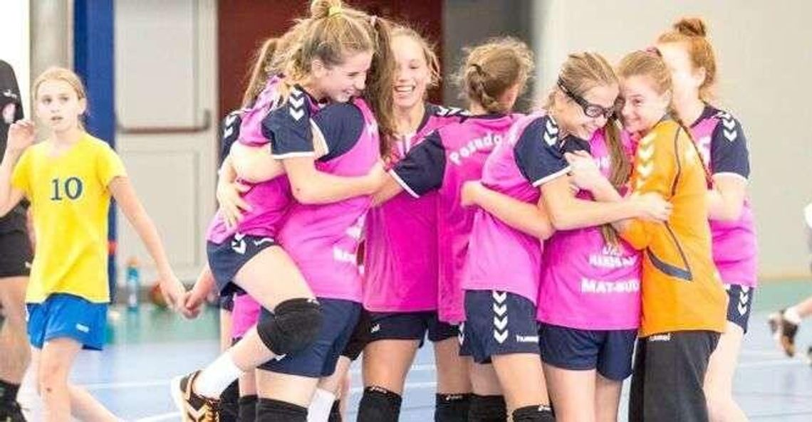 III Międzynarodowy Turniej Piłki Ręcznej Dziewcząt. Zagrały pod okiem ministra