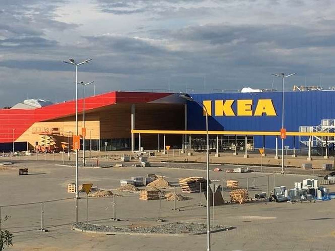 IKEA w Lublinie. Kończy się budowa sklepu. Zdjęto część ogrodzenia