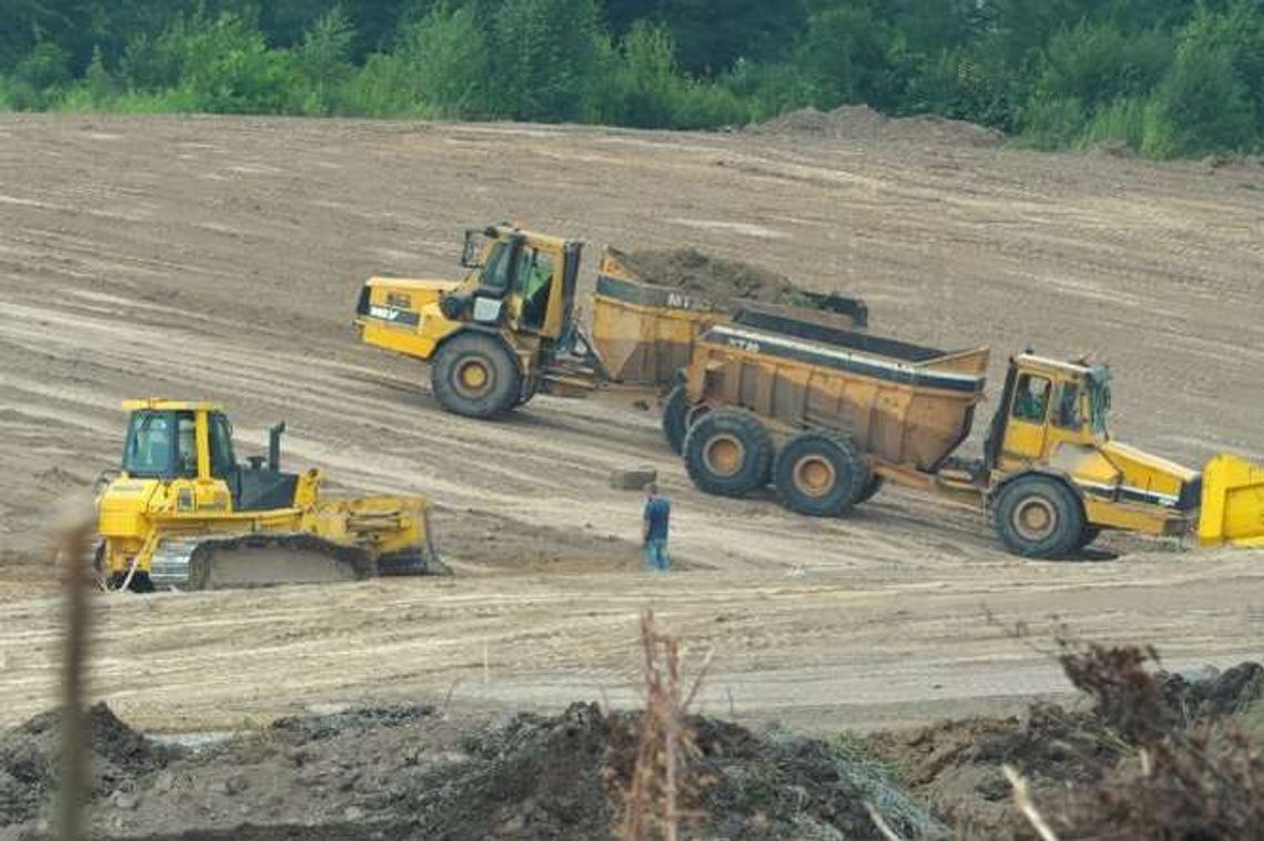IKEA w Lublinie: Wyrównują teren w miejscu gdzie stanie centrum handlowe IKEA w Lublinie: Wyrównują teren w miejscu gdzie stanie centrum handlowe
