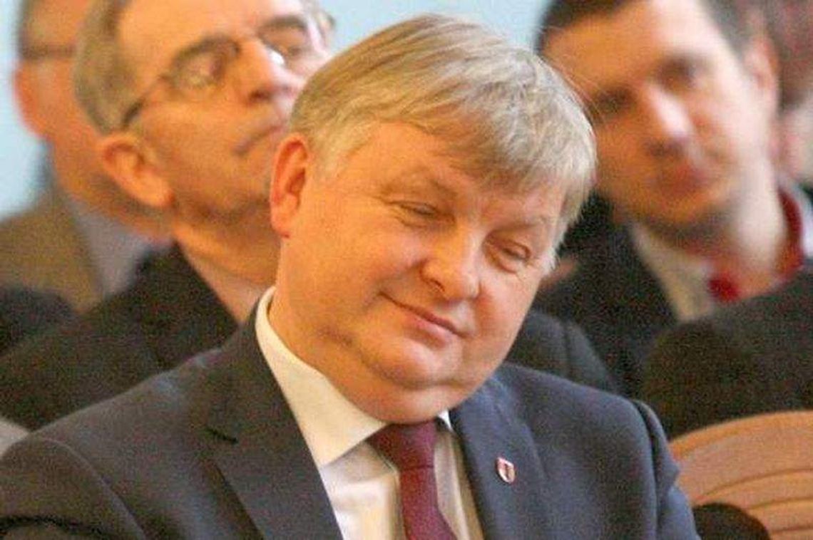 Ile ma zarabiać wójt gm. Puławy? Radni ustalą