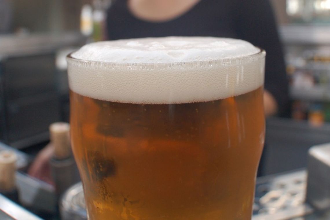 Ile zarabia barman, a ile pracownik administracji? Ile zarabia barman, a ile pracownik administracji?