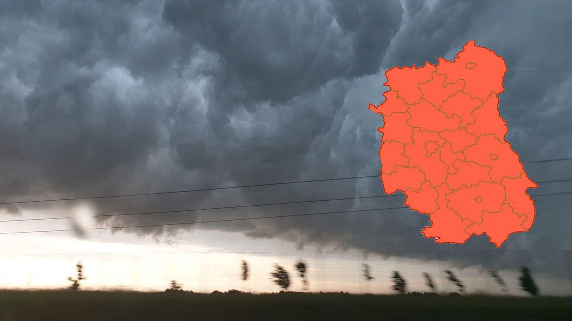 IMGW zwiększa stopień zagrożenia burzami w woj. lubelskim. Możliwa trąba powietrzna