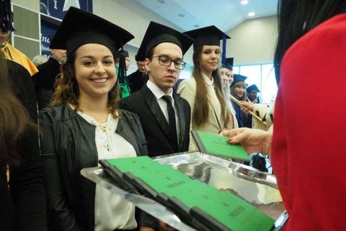 Inauguracja roku w Wyższej Szkole Ekonomii i Innowacji [zdjęcia]