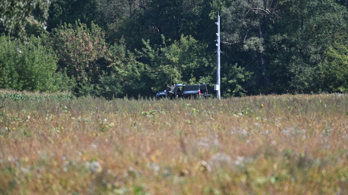 Incydent z dronem w Polatyczach koło Terespola. Obiekt spadł na pole i zapalił się Incydent z dronem w Polatyczach koło Terespola. Obiekt spadł na pole i zapalił się