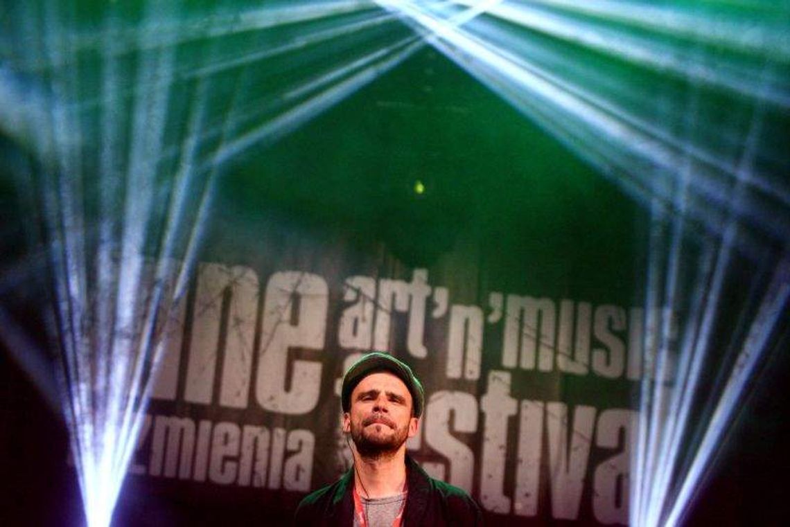 Inne Brzmienia 2012: Fisz Emade zagrali w Lublinie (zdjęcia, wideo) Inne Brzmienia 2012: Fisz Emade zagrali w Lublinie (zdjęcia, wideo)